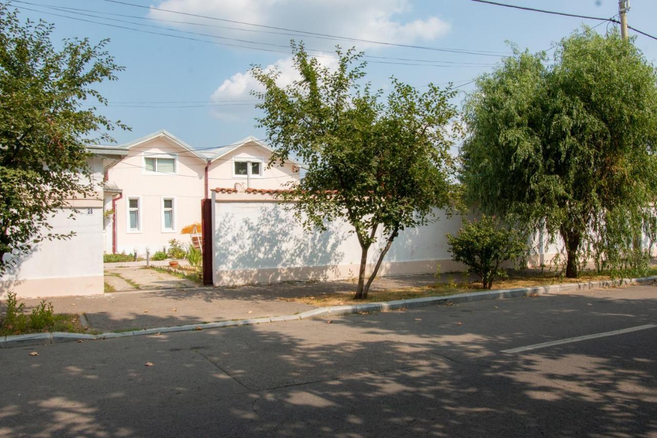 Guest House Sophie Bucharest Exterior photo